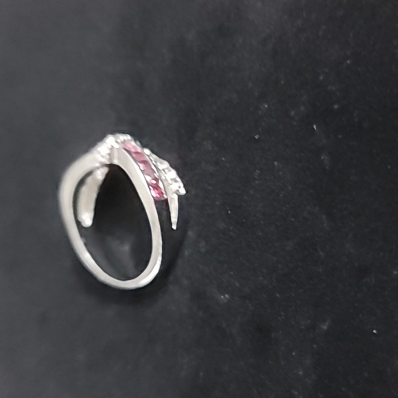 Criss Cross Ring Size 8 - Picture 5 of 8